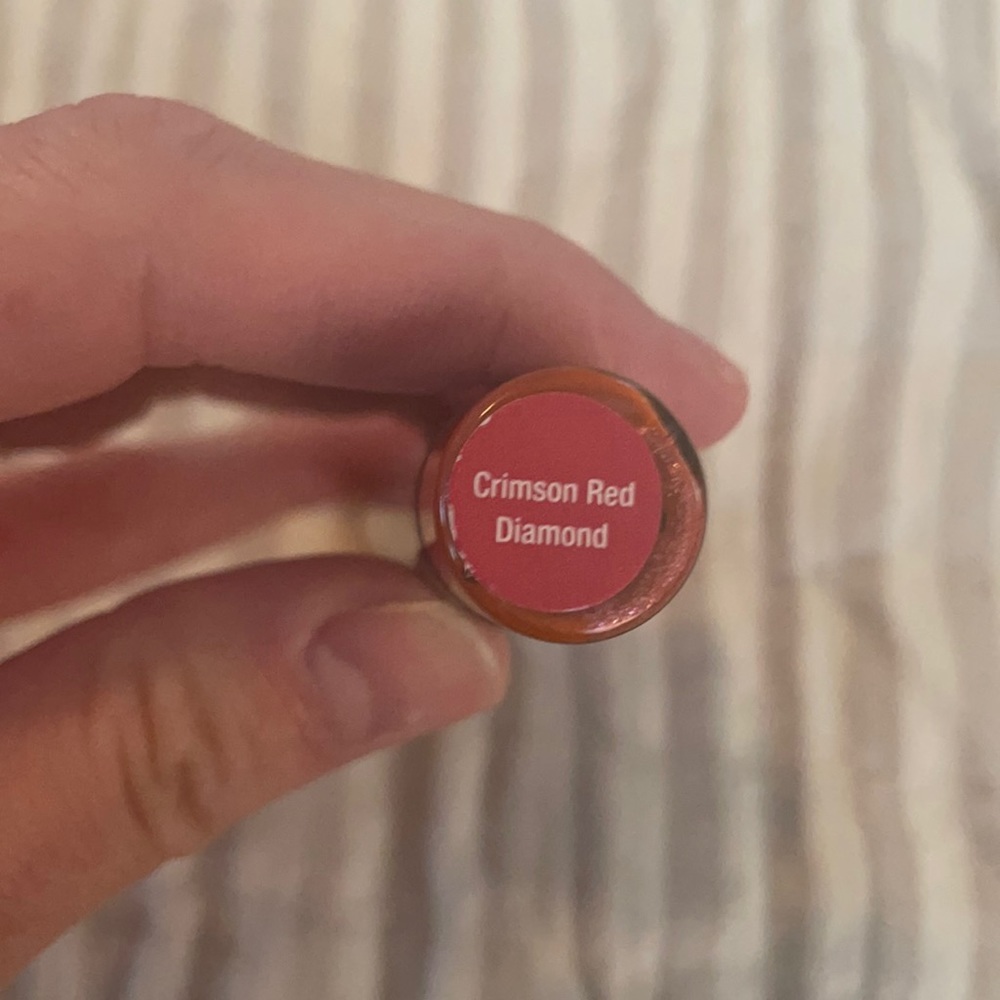 Diamond lip stain